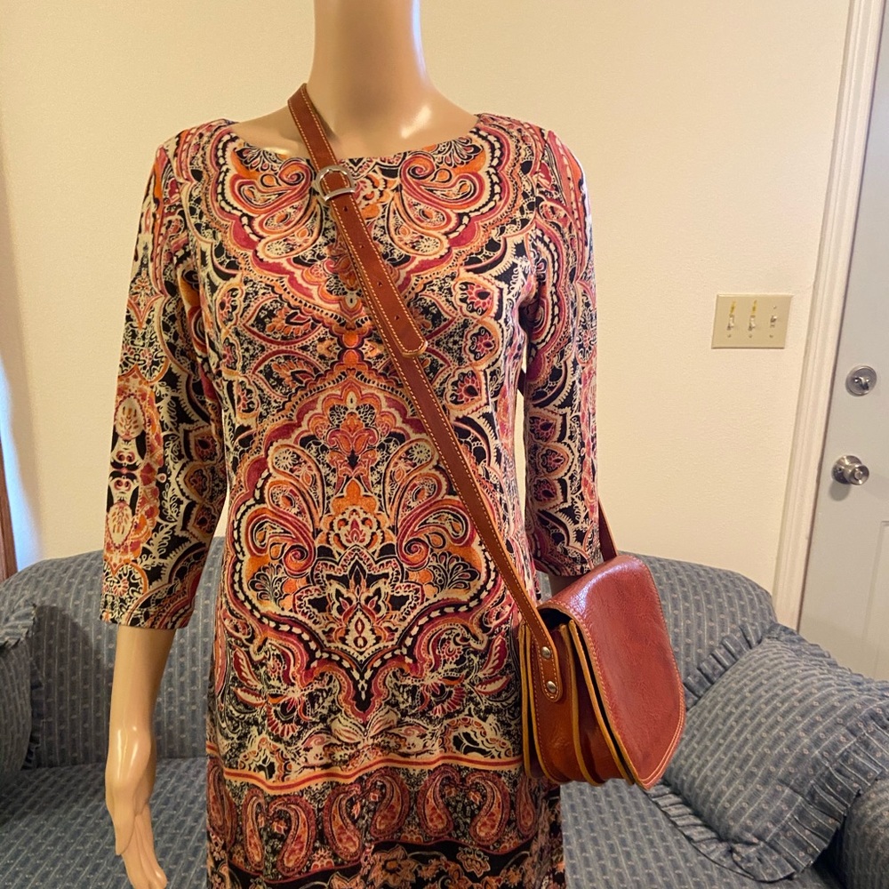 Saddle leather bag.